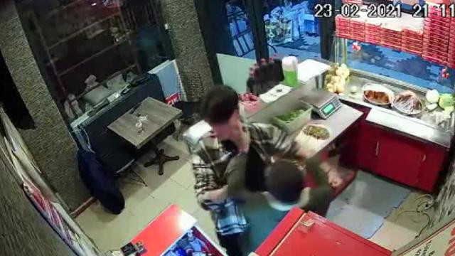 Çiğ köfte silah sayıldı