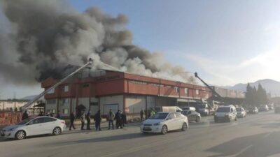 Tekstil fabrikasında yangın