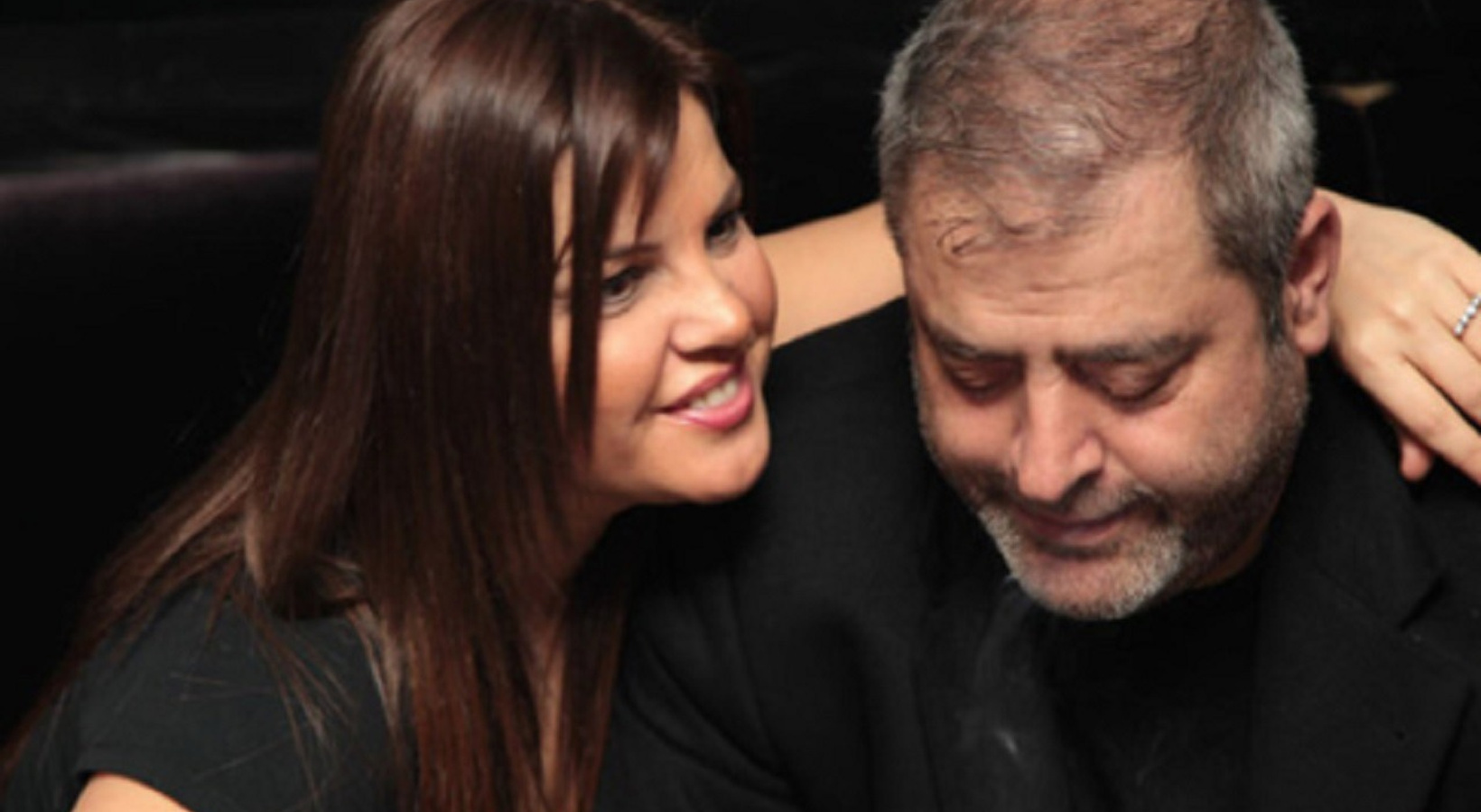 Ünlü şarkıcı, eşi için dua istedi