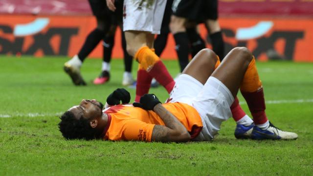 Galatasaray'da Ryan Donk'un sağ ayak bileğinde 2. derece zorlanma, kanama