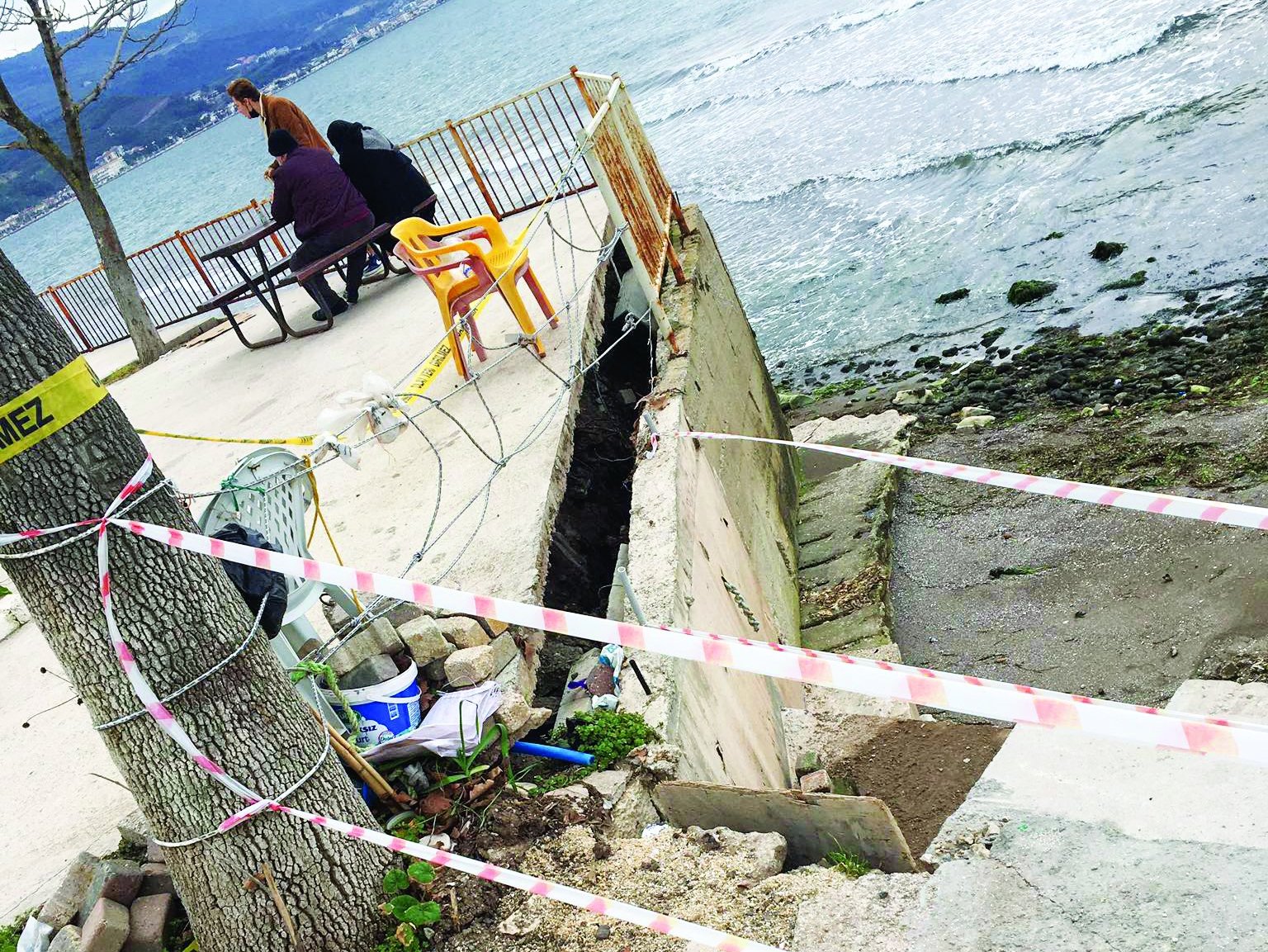 Bursa’nın ünlü sahilinde büyük tehlike! Bursa’nın ünlü sahilinde büyük tehlike!