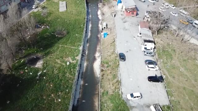 Deredeki kirliliğin nedeni ortaya çıktı Deredeki kirliliğin nedeni ortaya çıktı