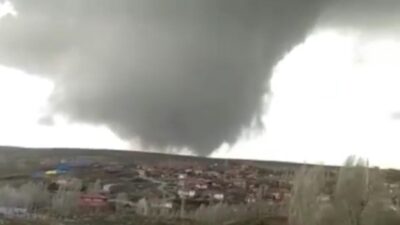 Korku dolu anlar! Dev hortum böyle görüntülendi