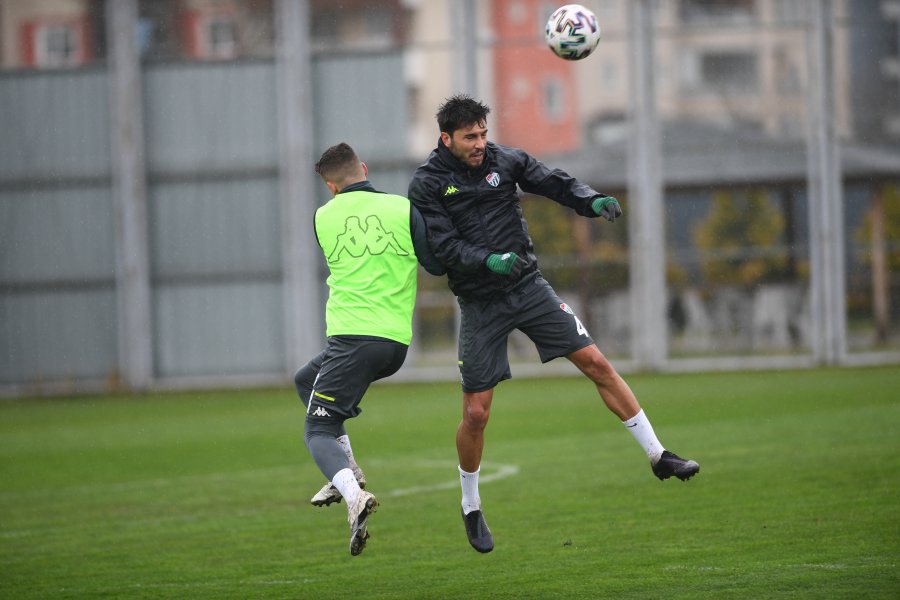 Timsah’ın aklı pazar gününde…