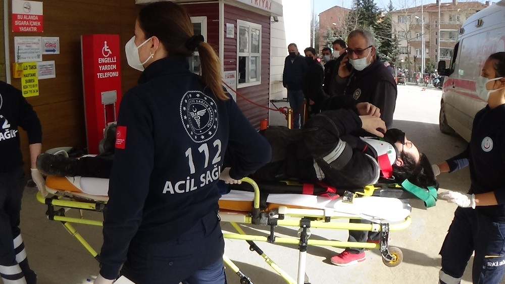 Bursa’da iki farklı kazada 2 yaralı Bursa’da iki farklı kazada 2 yaralı