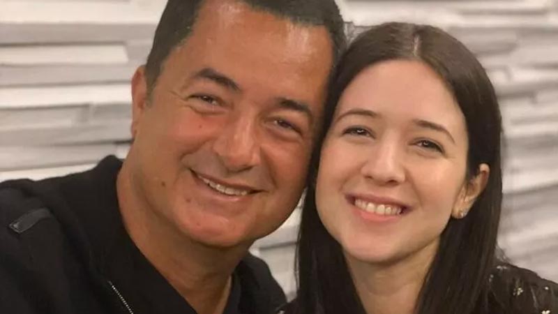 Banu Ilıcalı’dan mutlu aile pozu! Kızı aynı annesi Banu Ilıcalı’dan mutlu aile pozu! Kızı aynı annesi