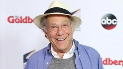 Usta oyuncu hayatını kaybetti!