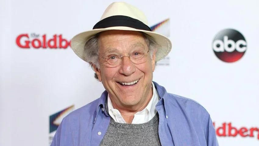 Usta oyuncu hayatını kaybetti!