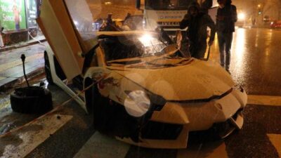 5 milyonluk otomobil hurdaya döndü