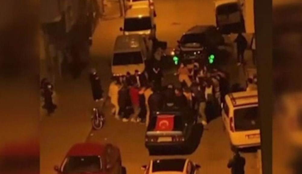 Yasağı hiçe saydılar! Siren sesini duyunca…