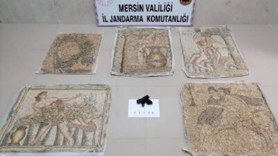 Tarihi eser niteliğinde 5 mozaik tablo ele geçirildi