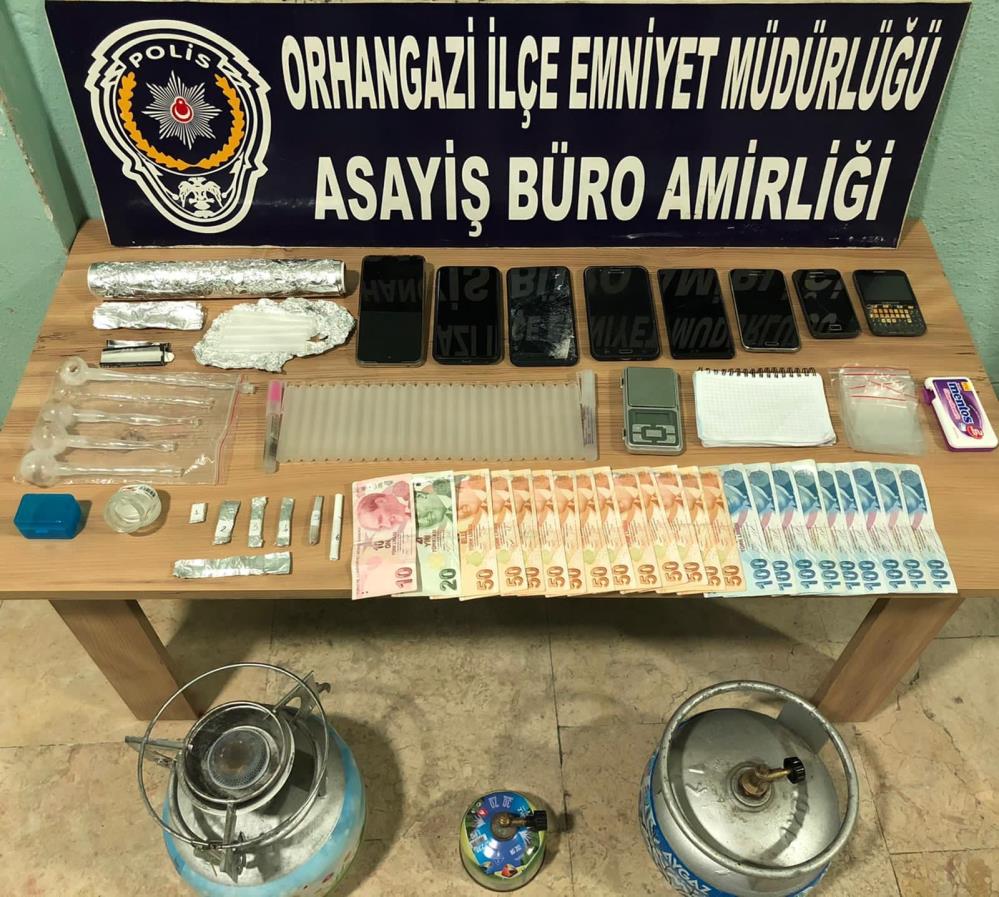 Bursa’da uyuşturucu operasyonu… Bursa’da uyuşturucu operasyonu…