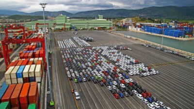 Bursa’dan 2 ayda 2,3 milyar dolarlık ihracat