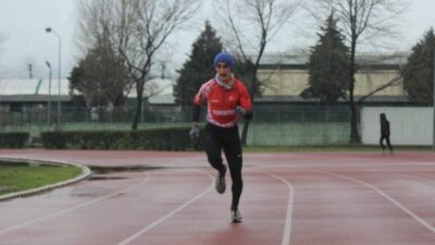 Bursa’da otobüs çarptı, yoğun bakımdan çıkıp engelli haliyle koşularda derece aldı