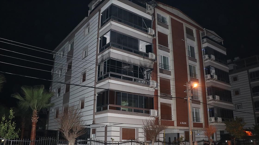 Belediye başkanının da yaşadığı binada yangın