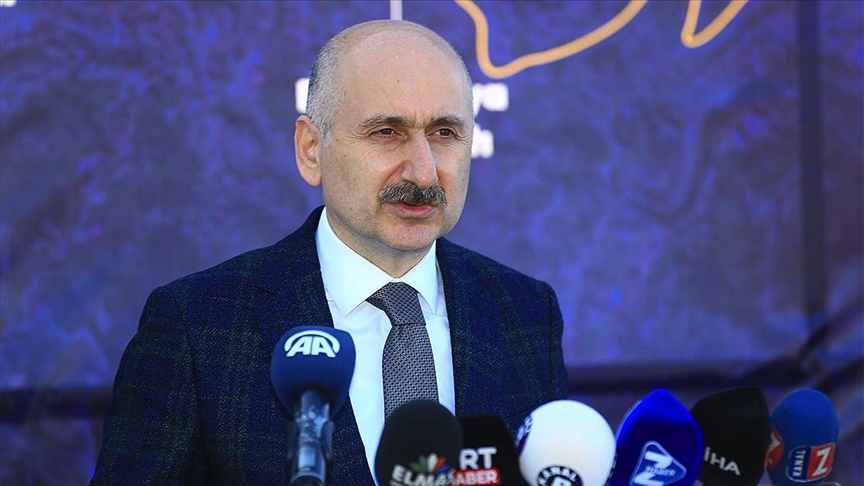 Bakan açıkladı! İstanbul’a iki raylı sistem hattı daha