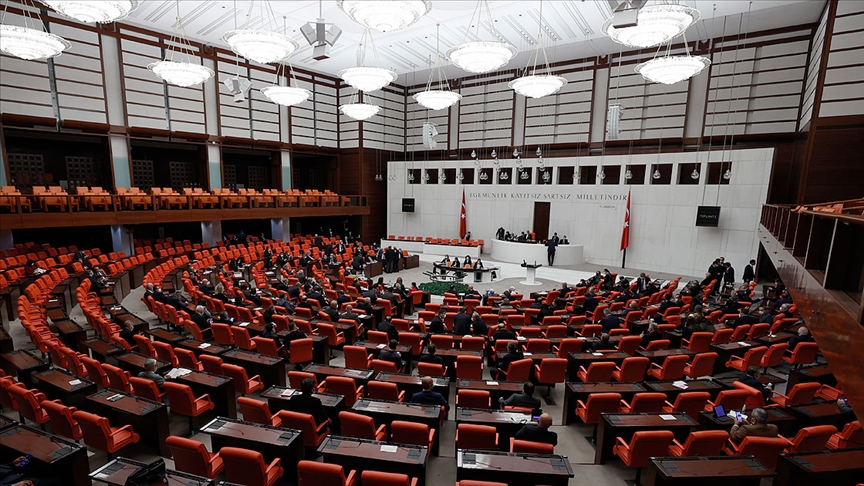 AK Parti yeni kanun teklifini Meclis’e sundu