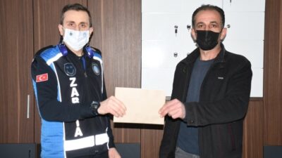 Yer: Bursa… Yolda bulunan para sahibine teslim edildi