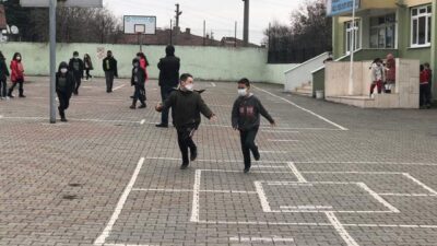 O ilde tedbirler artıyor! Okul dışına çıkmak yasaklandı