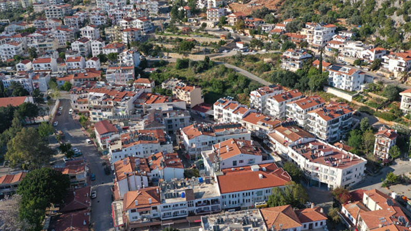 Lüks villalarıyla ünlü ilçe pandemi sınavını geçemedi