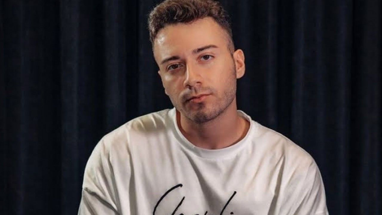 Enes Batur’un evine polis baskını!