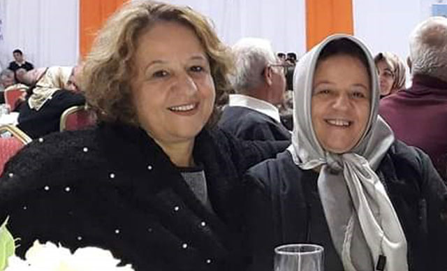 İkiz kız kardeşler aynı gün koronavirüsten öldü