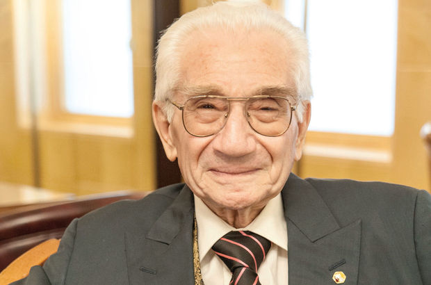 Türk müziğinin efsane ismi Prof. Dr. Alaeddin Yavaşca’dan kötü haber!