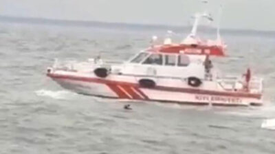 Balıkçı teknesi battı! 3 kişi kurtarıldı