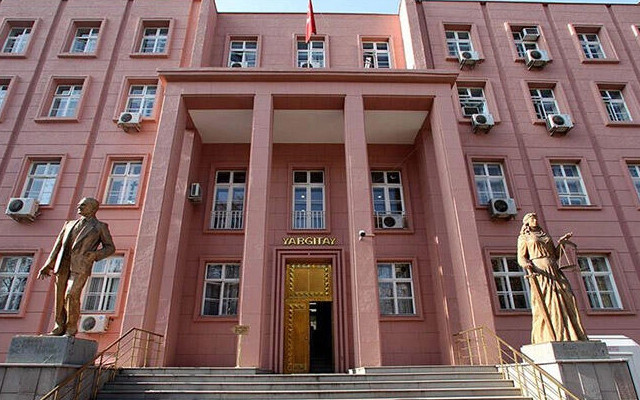 Yargıtay, Ahmet Altan ve Nazlı Ilıcak hakkındaki kararı bozdu