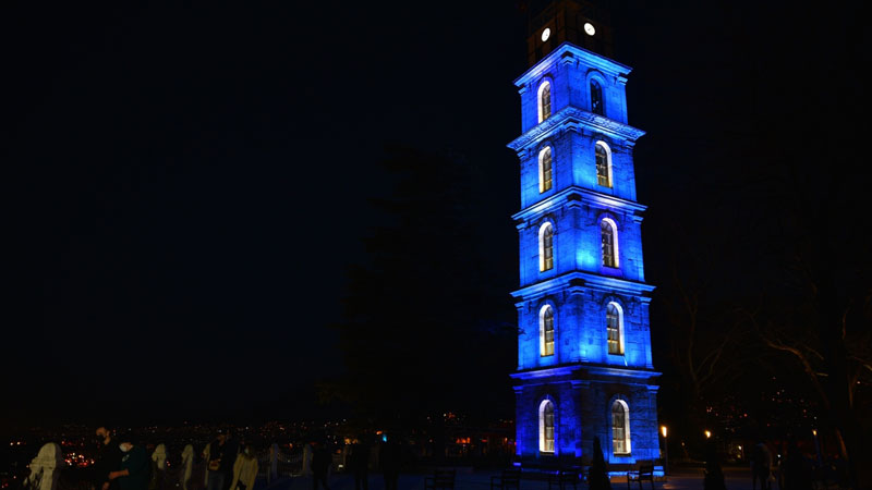 Bursa’nın gecesi mavi ile aydınlandı