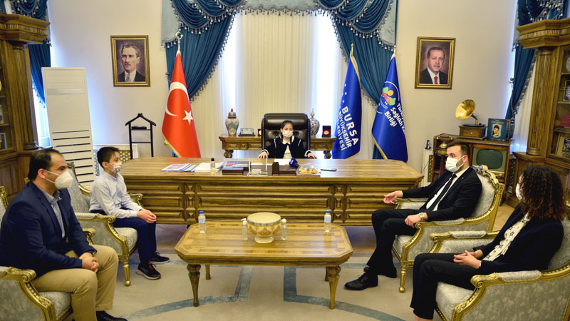 Büyükşehir’de koltuk çocukların