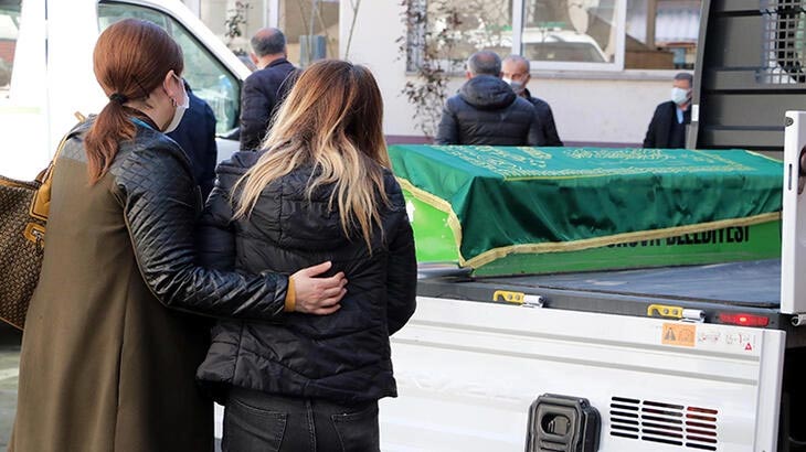 Tüp bebek yöntemiyle hamile kaldıktan sonra koronavirüsten ölen kadın, toprağa verildi