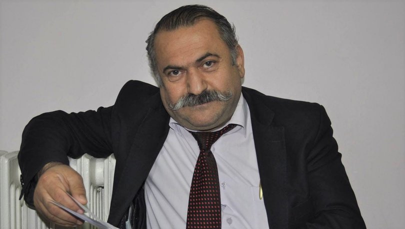 Usta oyuncu koronaya yenildi