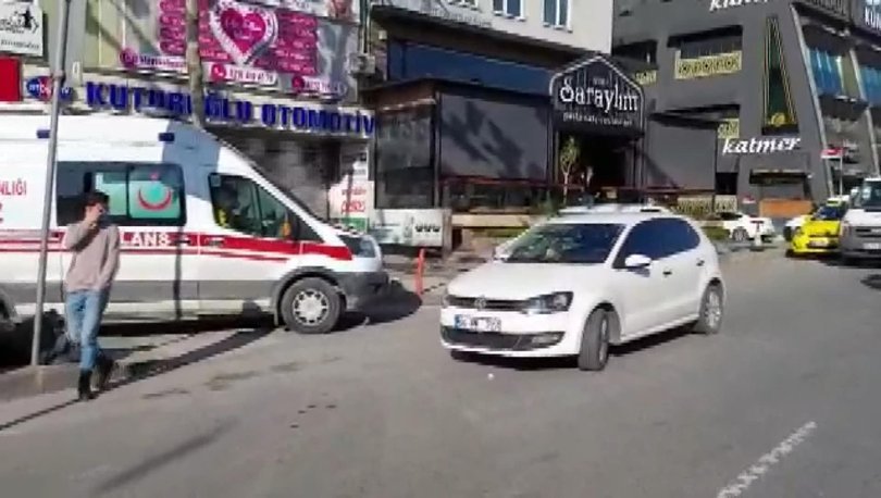 Şoke eden görüntü! Aracıyla acil servisi tıkadı