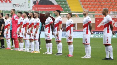 Süper Lig ekiplerinden Fraport TAV Antalyaspor'da bir futbolcunun yeni tip