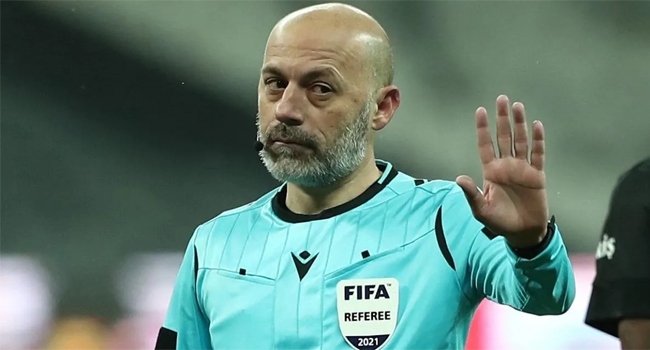 UEFA Avrupa Ligi çeyrek final ikinci maçında Slavia Prag'ın sahasında