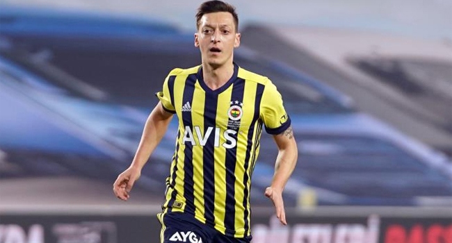 Fenerbahçe’nin yıldız futbolcusu Mesut Özil, Avrupa’nın dev ekiplerinin alığı ‘Avrupa