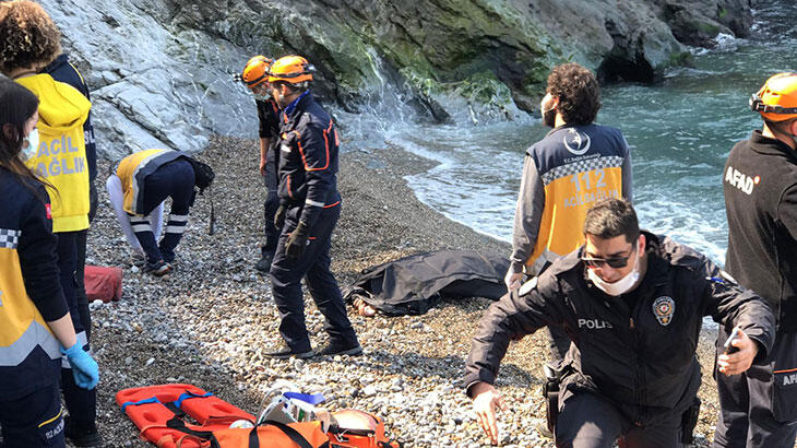 Otomobil, 200 metreden denize uçtu: 1 ölü