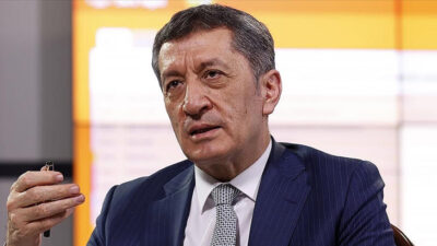 Milli Eğitim Bakanı’ndan darbe imalı bildiriye sert tepki