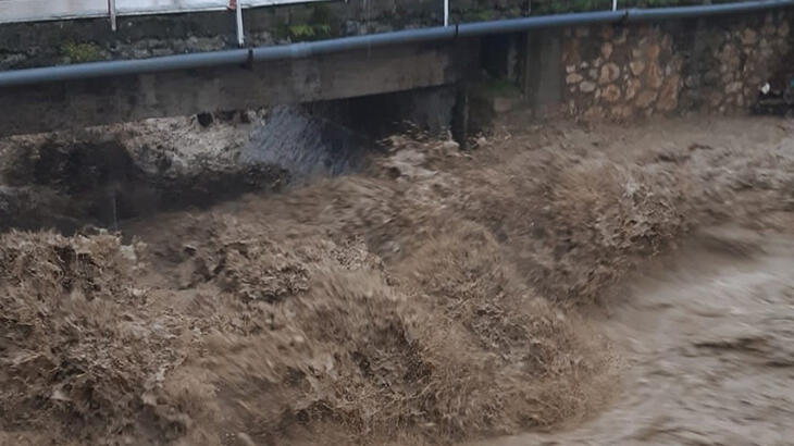 Bursa’da alarm verildi! Dereler taşma noktasına geldi Bursa’da alarm verildi! Dereler taşma noktasına geldi