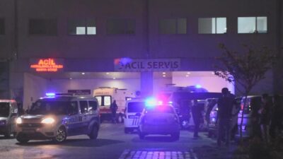 Husumetli komşular arasında satır ve bıçaklı kavga: 10 yaralı