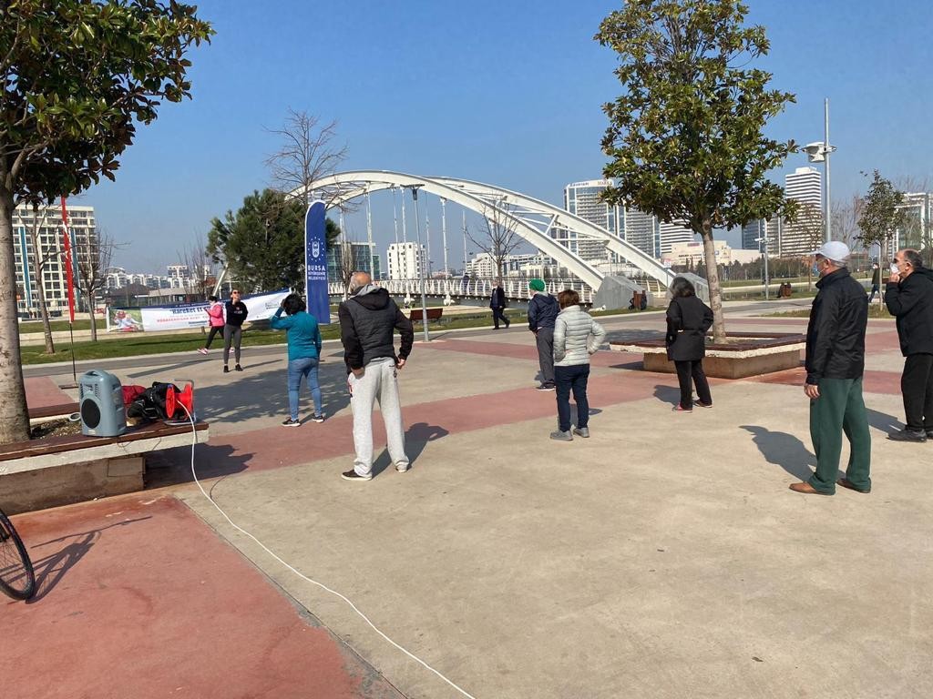 Bursa’da 65 yaş üstüne özel spor etkinliği