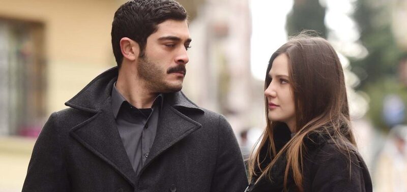 İddialı diziden sevenlerine kötü haber! Yayın akışından kaldırıldı Başrollerinde Alina Boz ve Burak Deniz’in rol aldığı kısa sürede