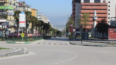 Bursa’da sokaklar boş kaldı