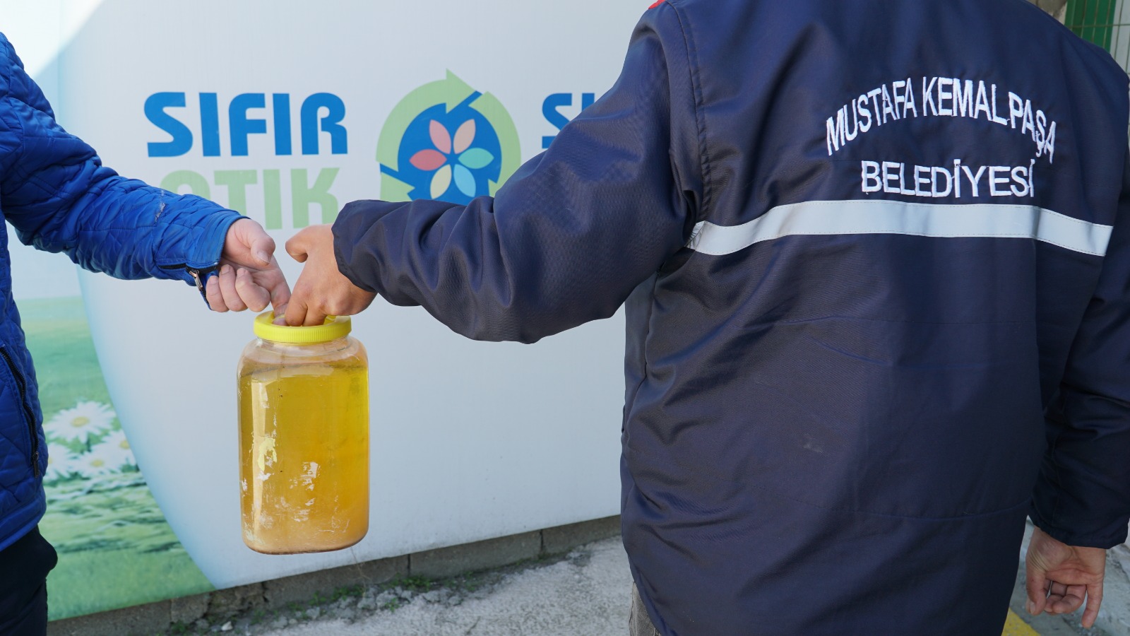 Atık yağı getir, maskeyi al 