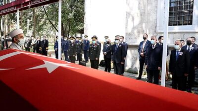 Eski Genelkurmay Başkanı Mustafa Necdet Üruğ, son yolculuğuna uğurlandı
