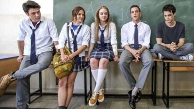 ‘Aşk 101’in yakışıklı oyuncusu aşkını ilan etti