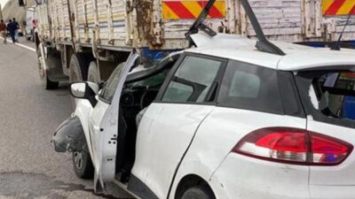 Feci kaza! Otomobil sürücüsü ağır yaralandı
