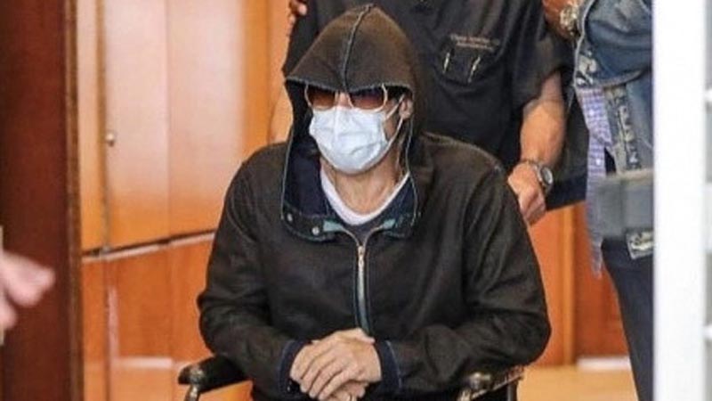 Dünyanın en yakışıklı erkeği bu halde! Hayranlarını üzdü! Dünyanın en yakışıklı erkeği bu halde! Hayranlarını üzdü!