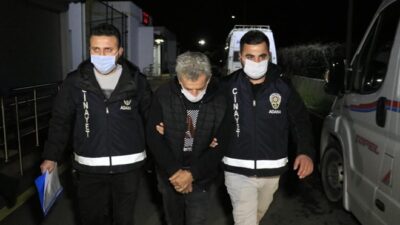 Öldürdüğü arkadaşının gözünü kapatıp evini temizledi